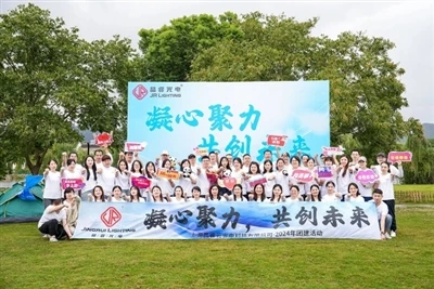 Daha İyi Bir Gelecek İçin Birleşiyoruz: JR Lighting, Suzhou'da Başarılı Bir E...